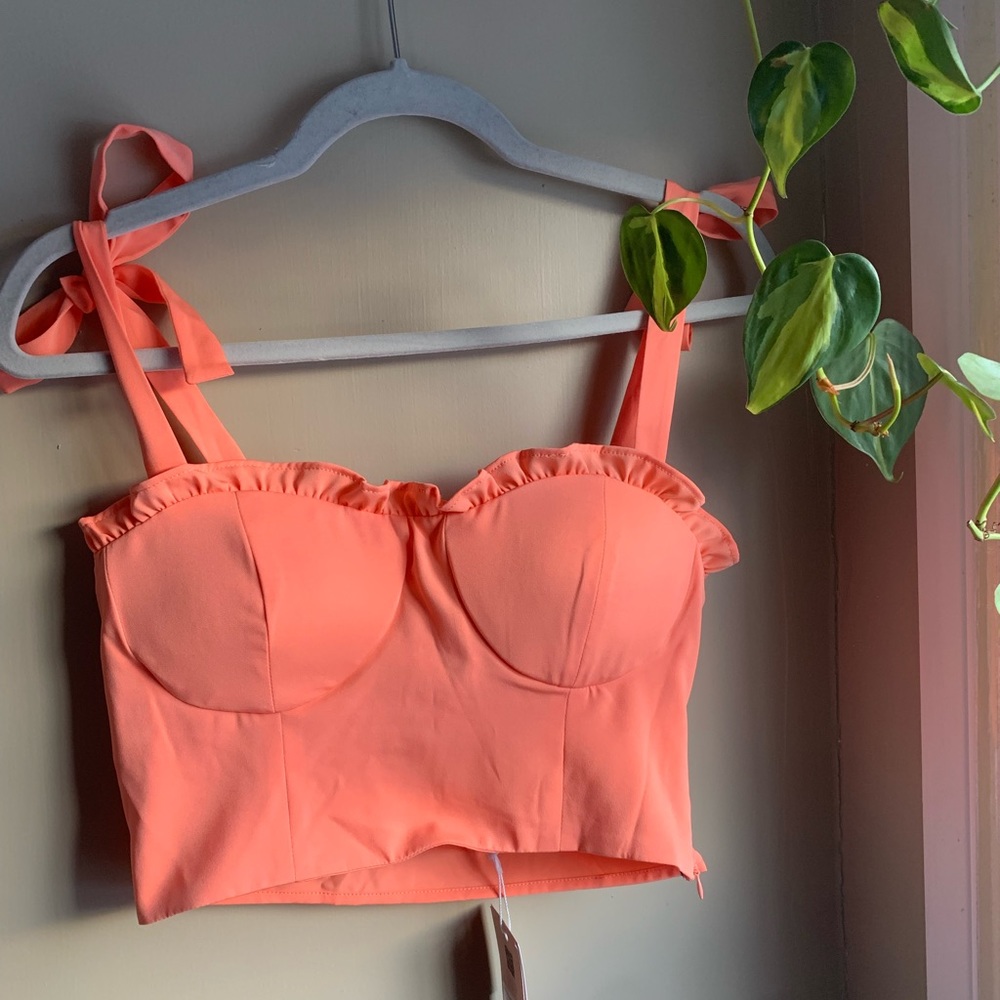 NWT Tiger Mist top🍊🍑
